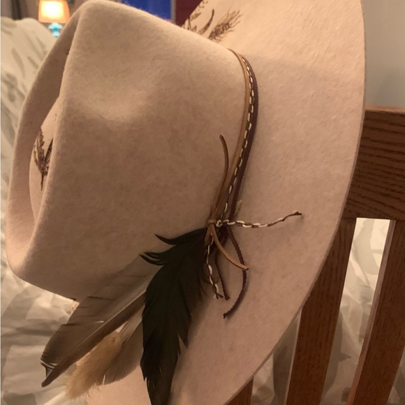 Designer hat - Picture 5 of 7